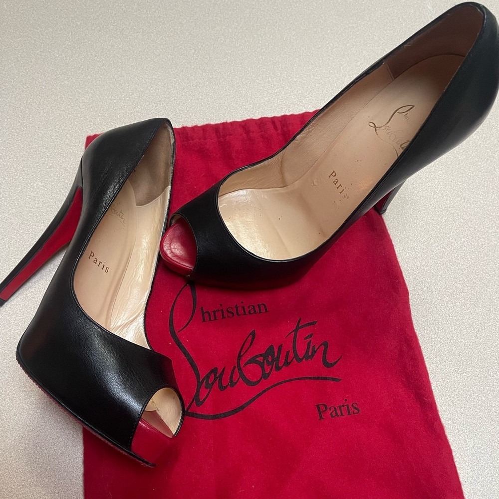 Christian Louboutin Very Prive Black Red Peep Toe Heels Size 8.5 38.5